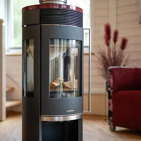 Feriehus Kugelhaus Kia - Modernes Kugelhaus Mit Klarer Linie Und Naturbezug Am Tollensesee Wustrow (Penzlin)