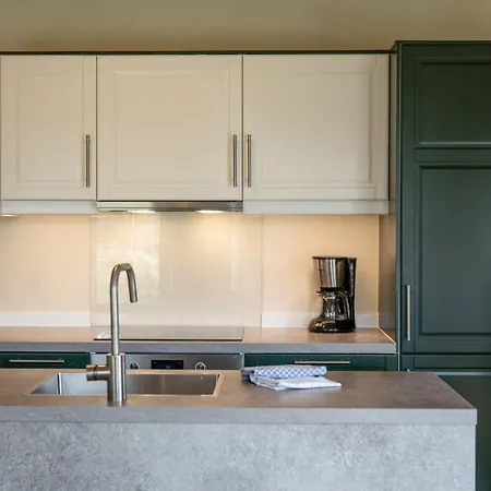 Kugelhaus Kia - Modernes Kugelhaus Mit Klarer Linie Und Naturbezug Am Tollensesee Feriehus *