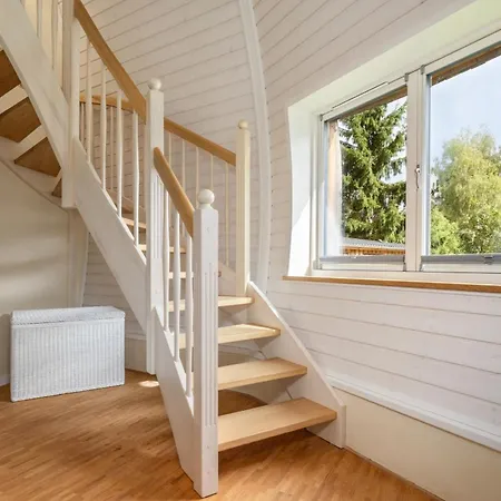 Kugelhaus Kia - Modernes Kugelhaus Mit Klarer Linie Und Naturbezug Am Tollensesee Feriehus *